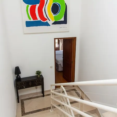 A Sul * אלבופיירה