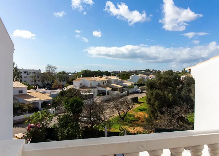 A Sul * אלבופיירה